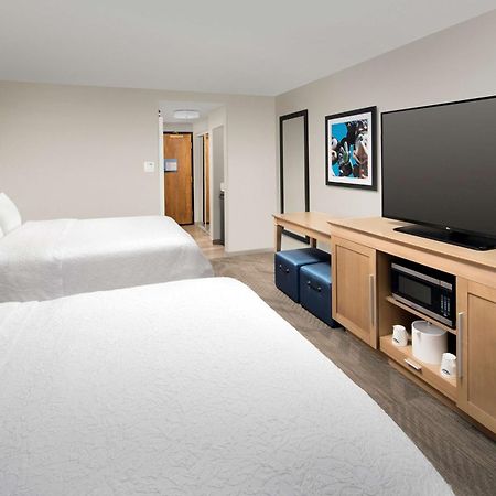 Hampton Inn & Suites Anaheim Гарден Гров Экстерьер фото