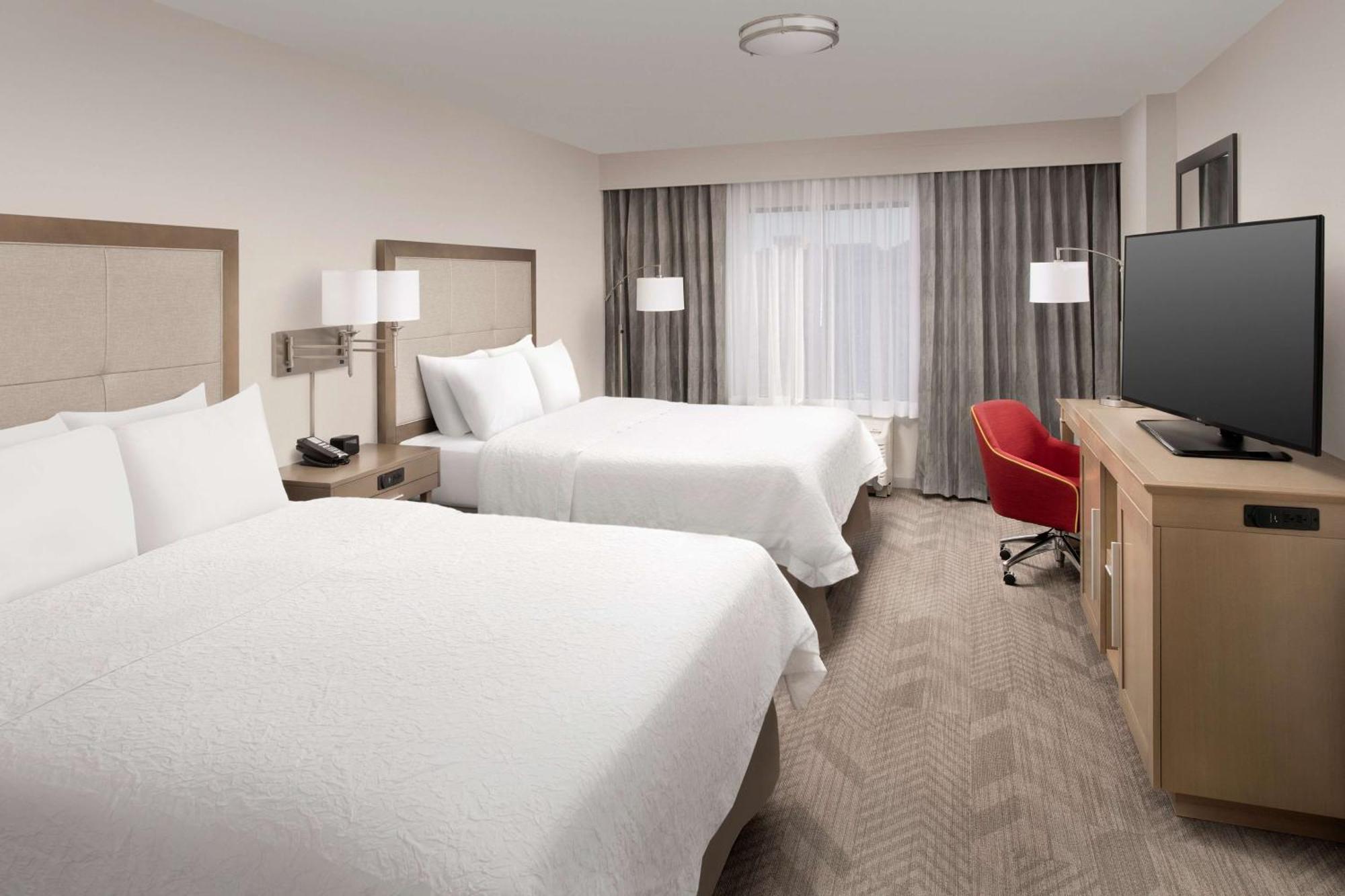 Hampton Inn & Suites Anaheim Гарден Гров Экстерьер фото