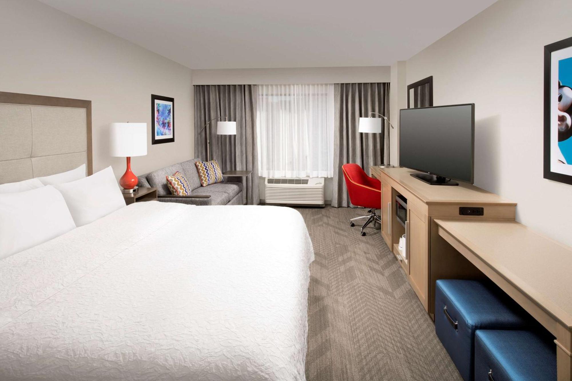 Hampton Inn & Suites Anaheim Гарден Гров Экстерьер фото