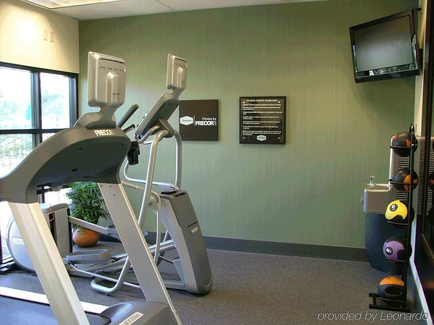Hampton Inn & Suites Anaheim Гарден Гров Удобства фото